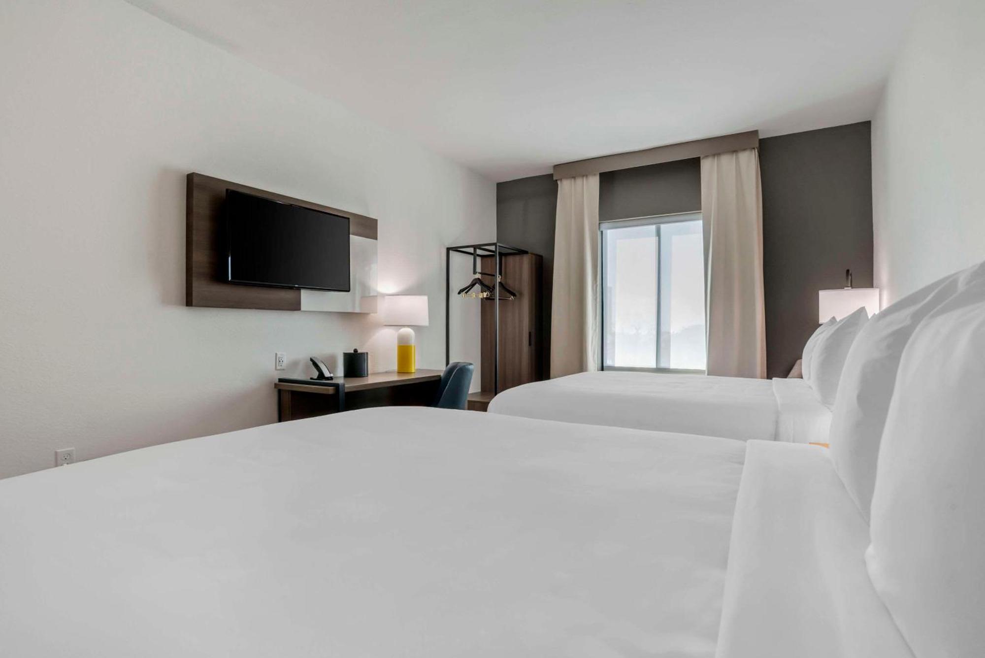 One Room Suite with Two Queen Beds and Sofa bed - Disability Access/Non Smoking