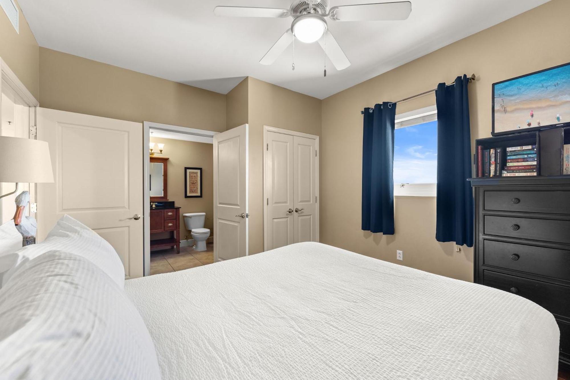 Three-Bedroom Apartment with Ocean View
