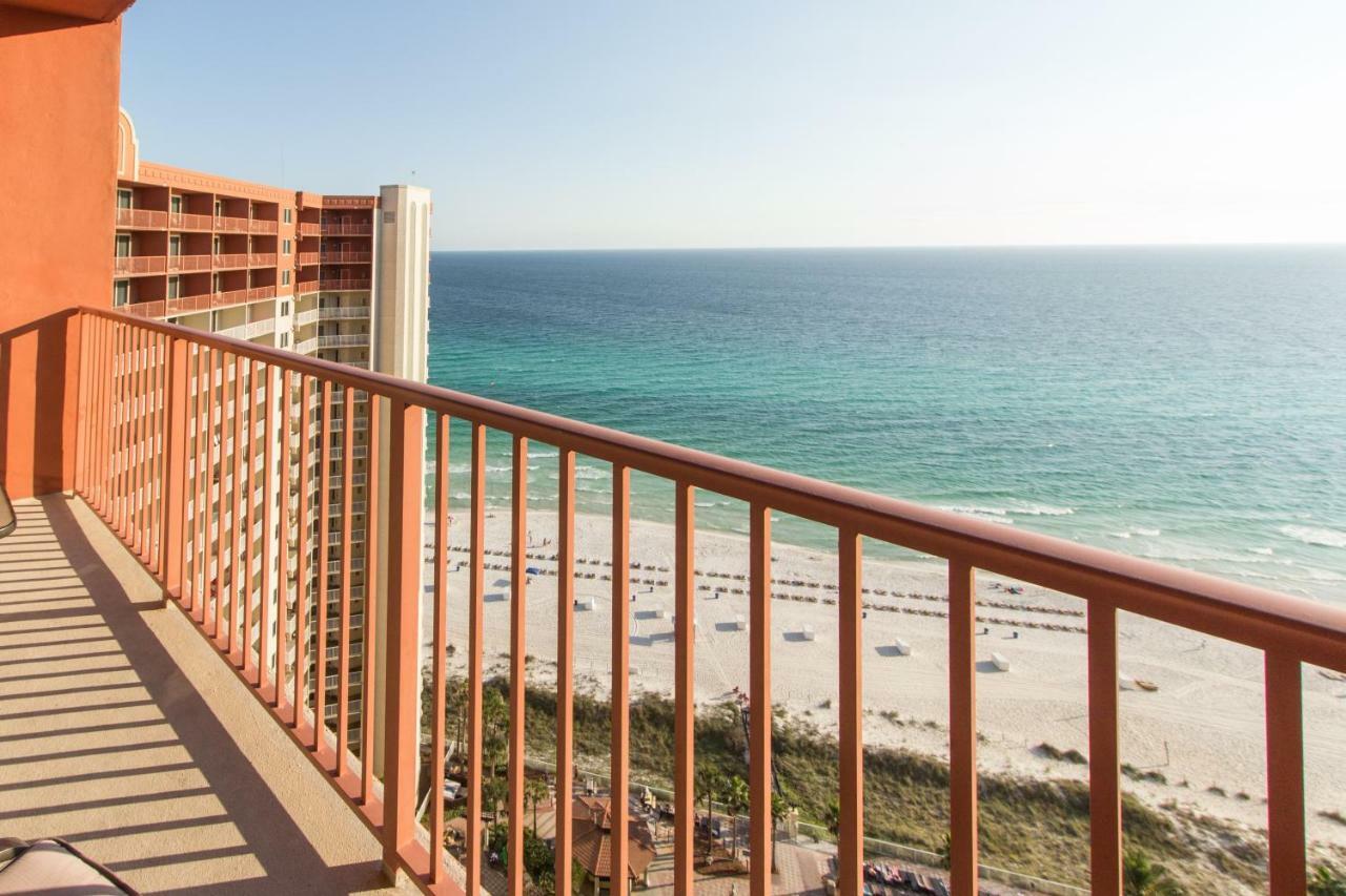 Superior Three-Bedroom Apartment with Ocean View
