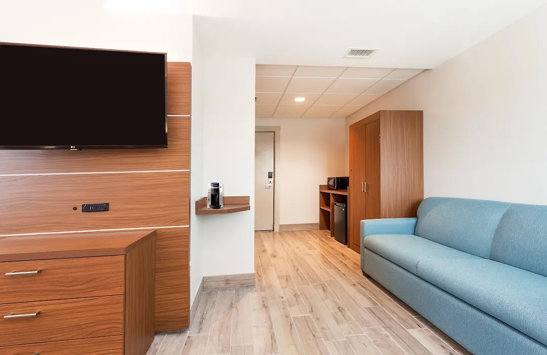 Holiday Inn Express & Suites Panama City Beach - Beachfront By Ihg-1