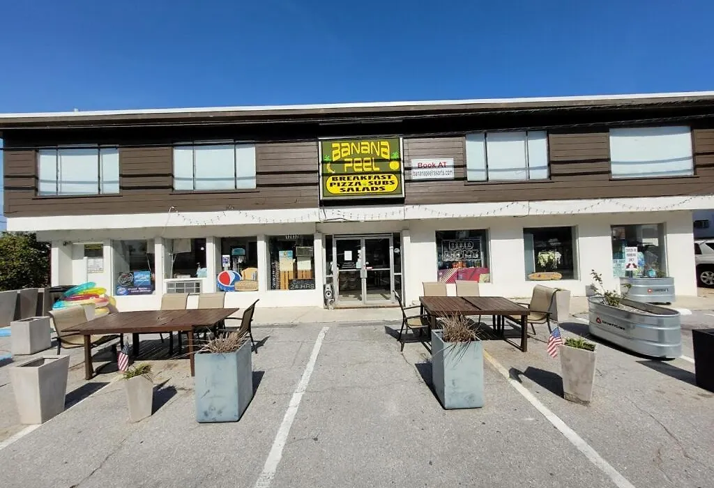 Banana Peel Resort-1