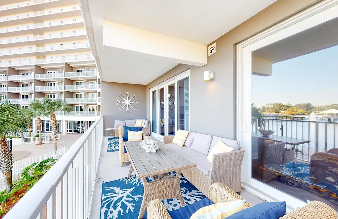 Laketown Wharf V-1