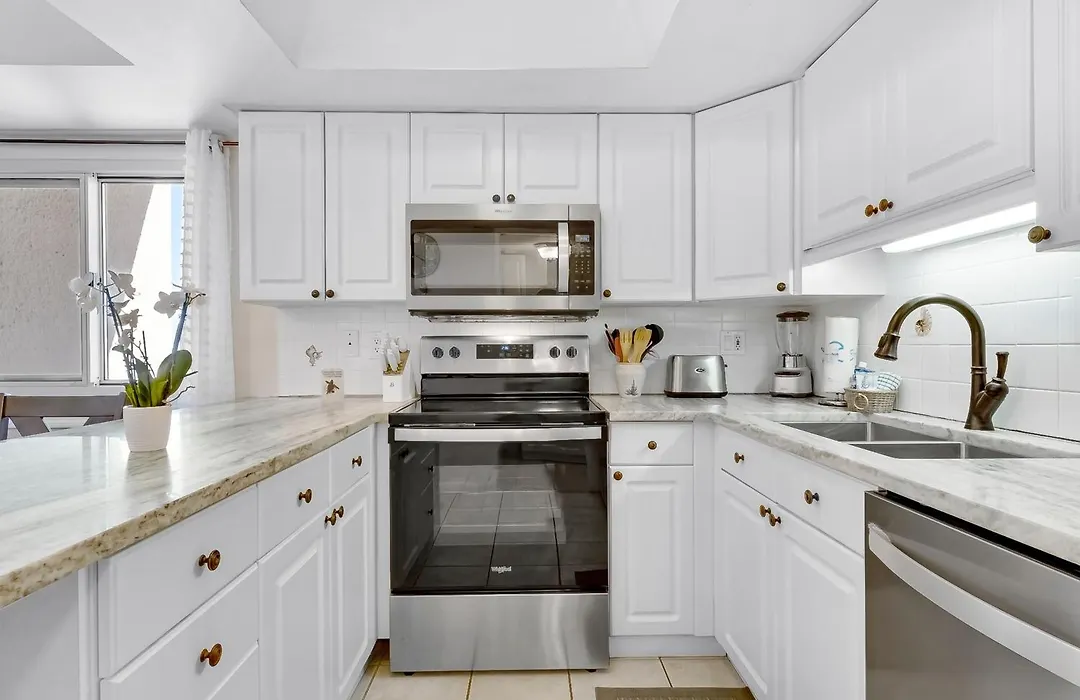 Pinnacle Port- Penthouse 8-1