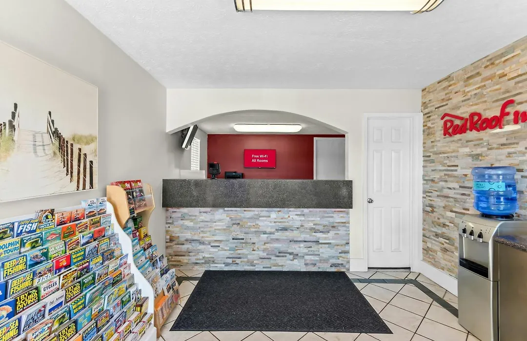 Red Roof Inn Panama City Beach-1