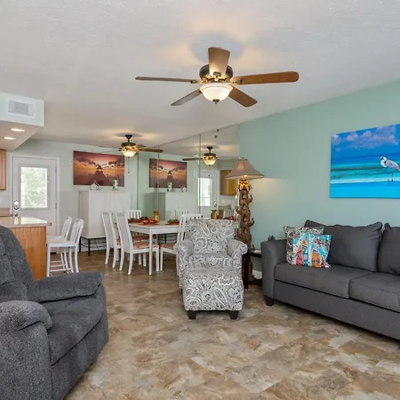 Gulf Highlands 109, 2 Bedrooms, Heated Pool Access, Wifi, Sleeps 6-3