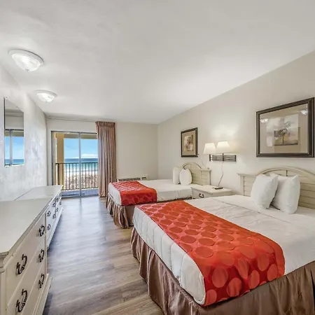 Ramada By Wyndham Panama City Beach / Beachfront-3