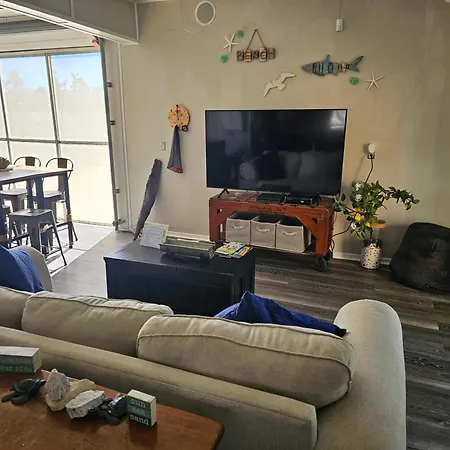 Hidden Gem Guest House-2