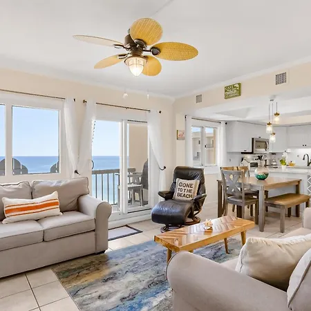 Pinnacle Port- Penthouse 8-2