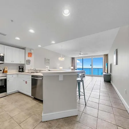 Majestic Beach Towers 2-1803-2