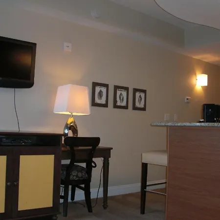 Carillon Beach Resort Inn-2