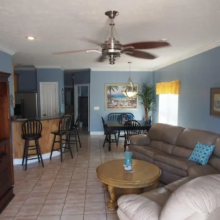 Large Beach House With Great Oceanviews, Game Room, Swimming Pool-2